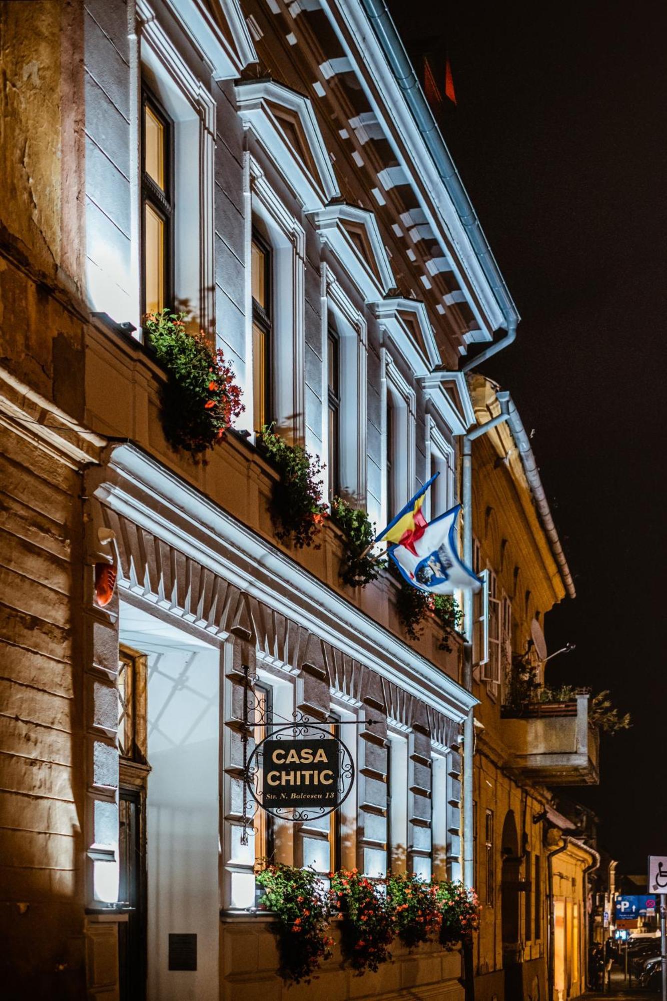 Casa Chitic - Hotel & Restaurant- Str Nicolae Balcescu 13 Braşov Dış mekan fotoğraf